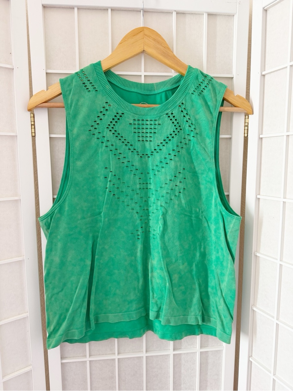 Sage Collective Bright Green Sleeveless Activewear Tank Top Small